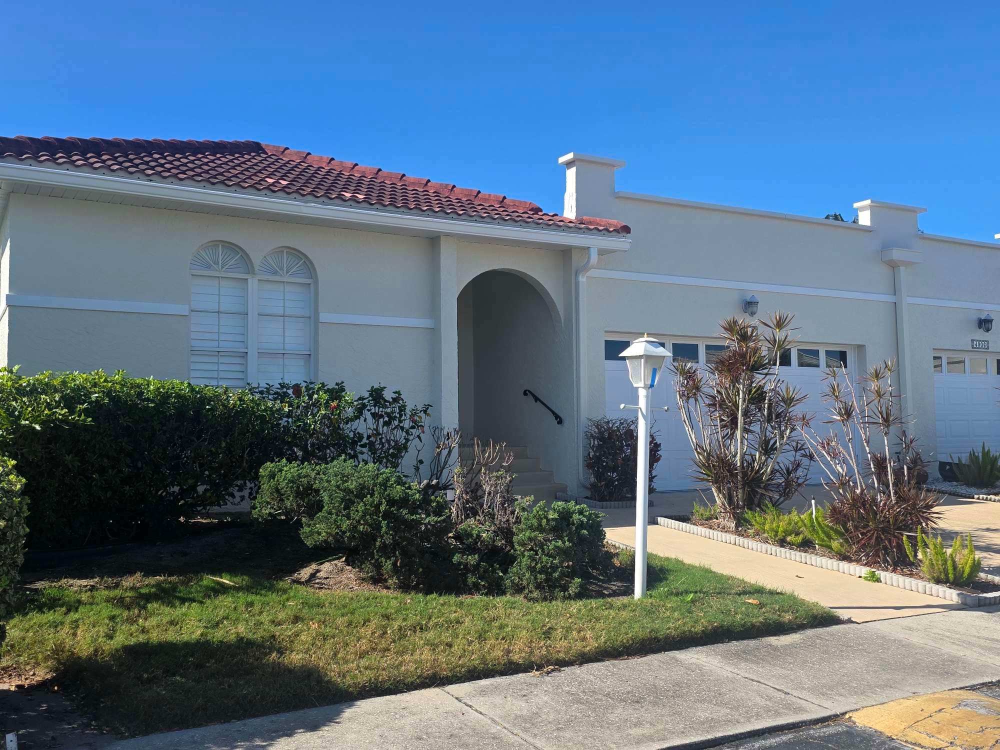 stucco repair parrish by Gold Lion Painting Inc for Parrish