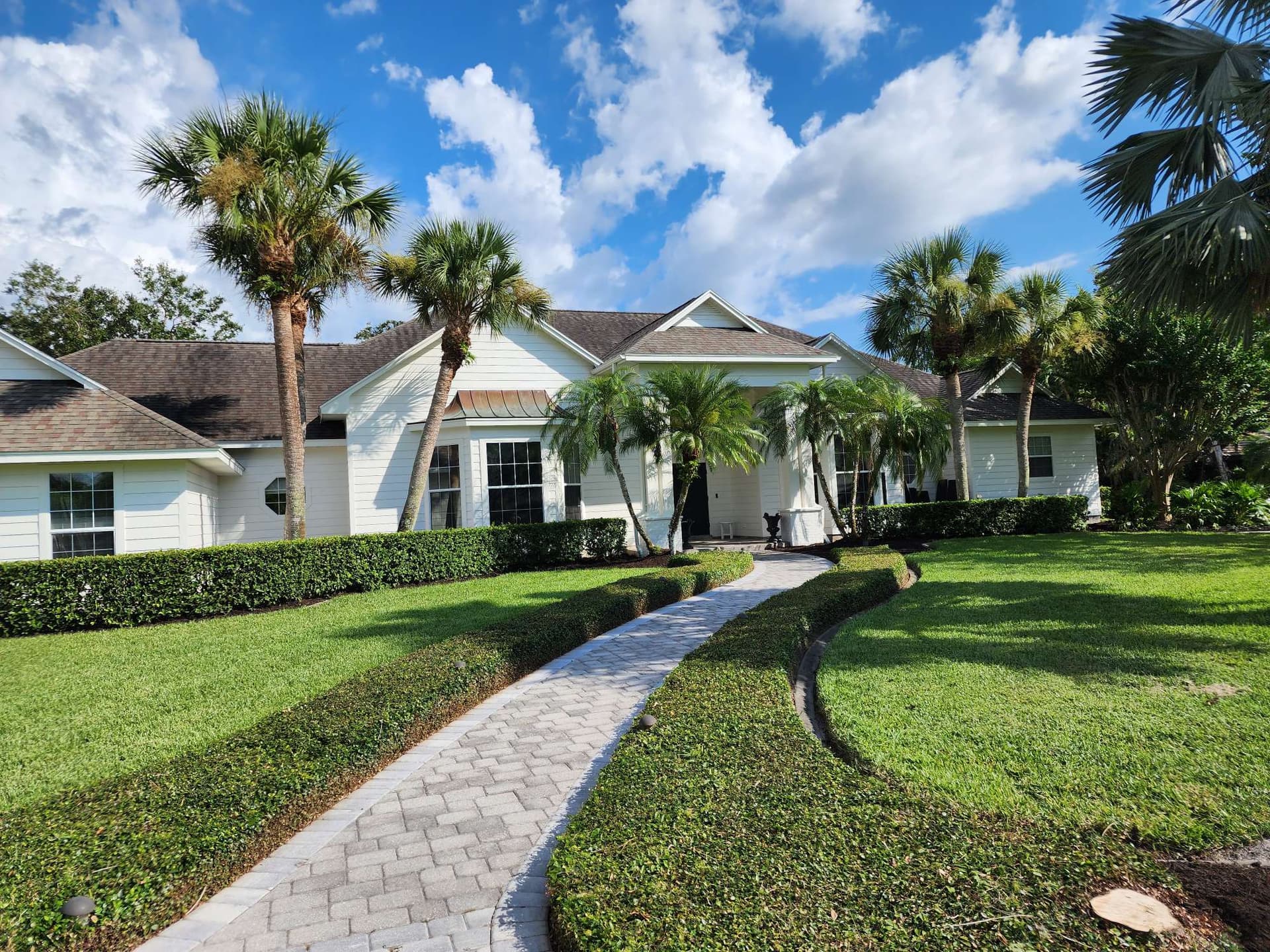 Exterior house painting in Sarasota