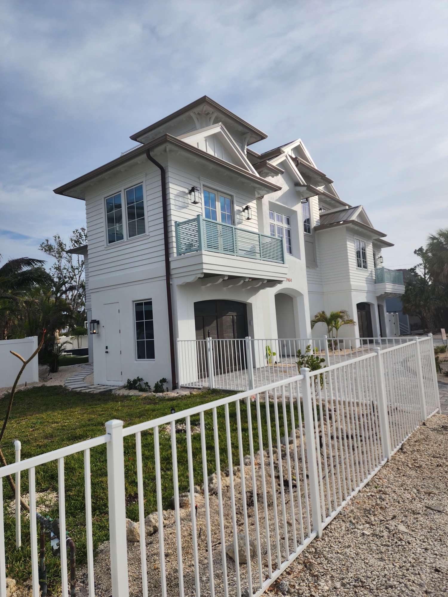 residential exterior painting anna maria 04 jpg by Gold Lion Painting Inc for Anna Maria Island