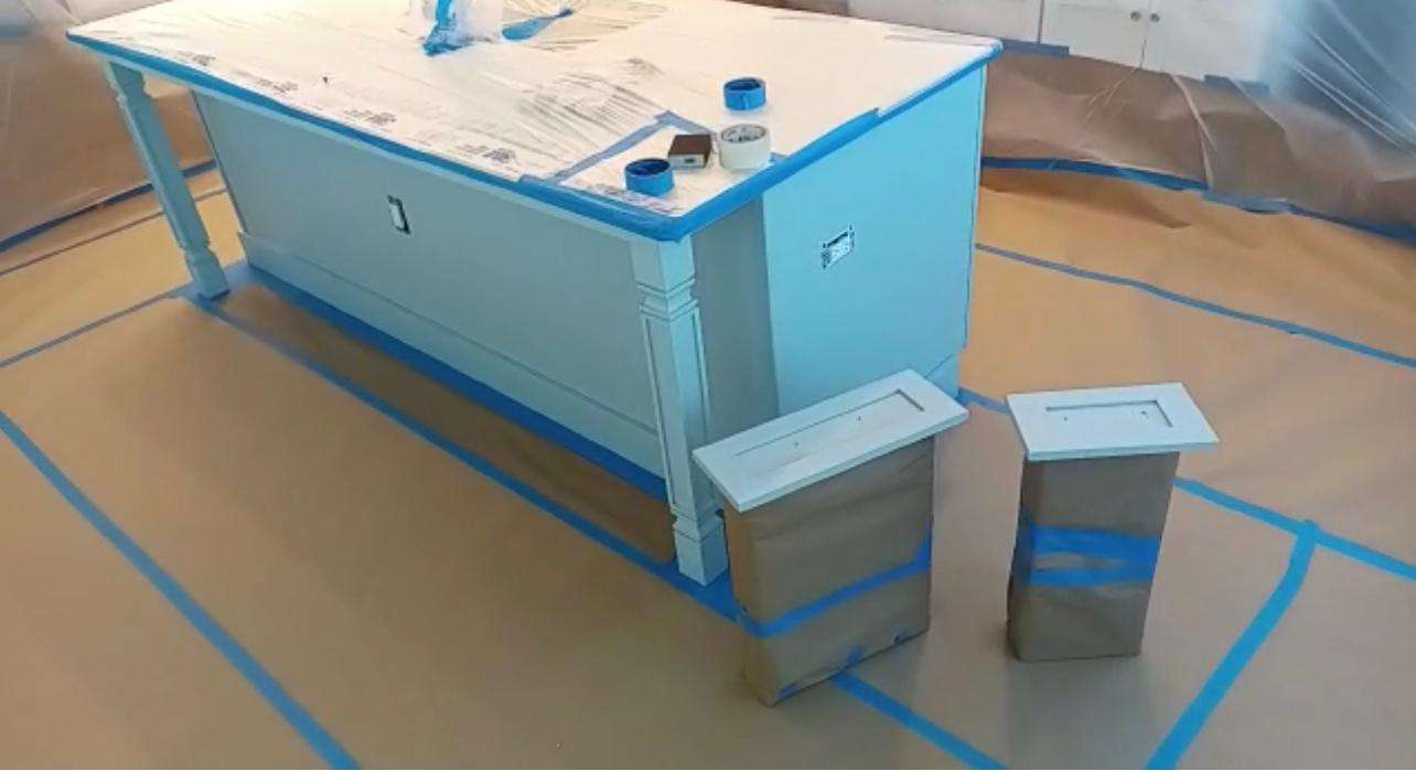 kitchen cabinet painting holmes beach 02 jpg by Gold Lion Painting Inc for Holmes Beach